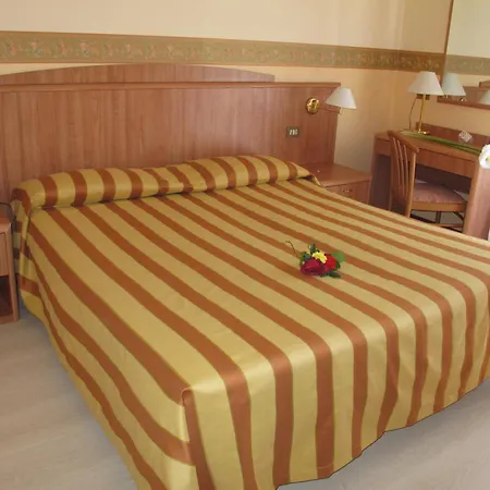 Smeraldo Hotel 3*